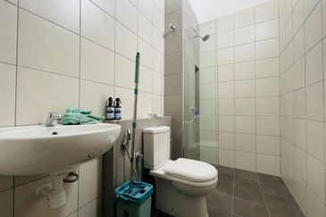 Setia Warisan Tropika (Belladonna)