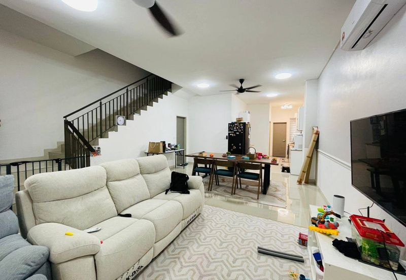 Setia Warisan Tropika (Belladonna)