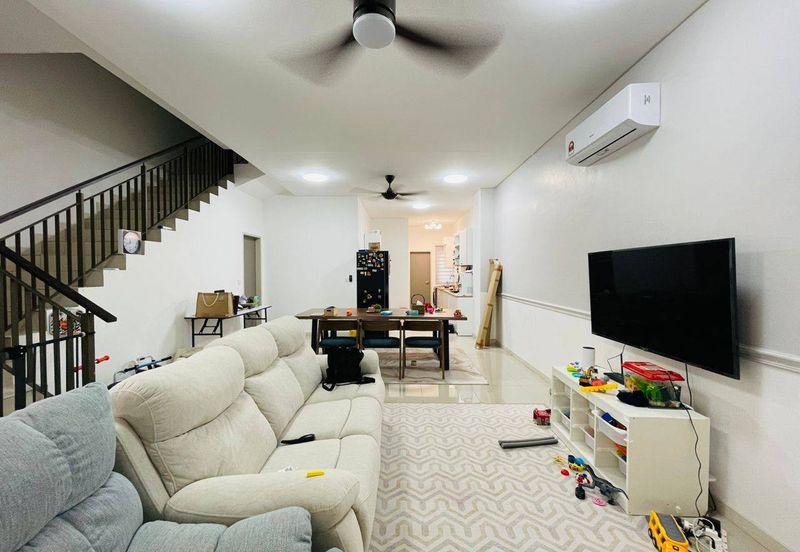 Setia Warisan Tropika (Belladonna)