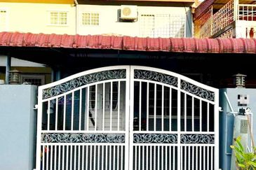 Taman Pinggiran Putra