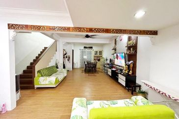 Taman Pinggiran Putra