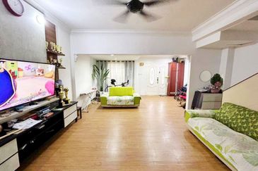 Taman Pinggiran Putra