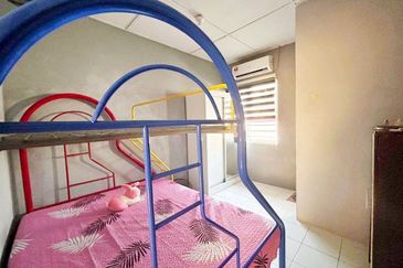 Taman Pinggiran Putra