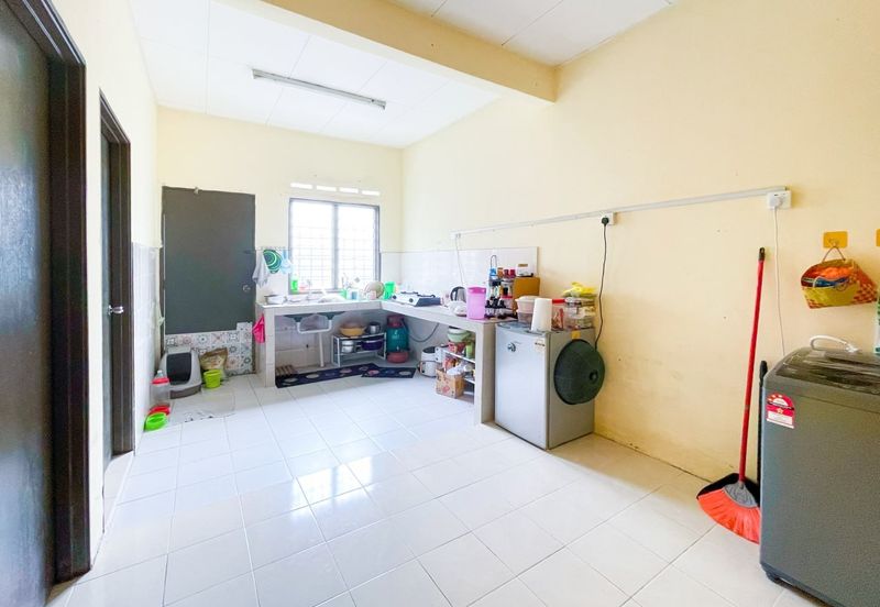 Taman Langat Utama 3 @ Jalan Halia 6