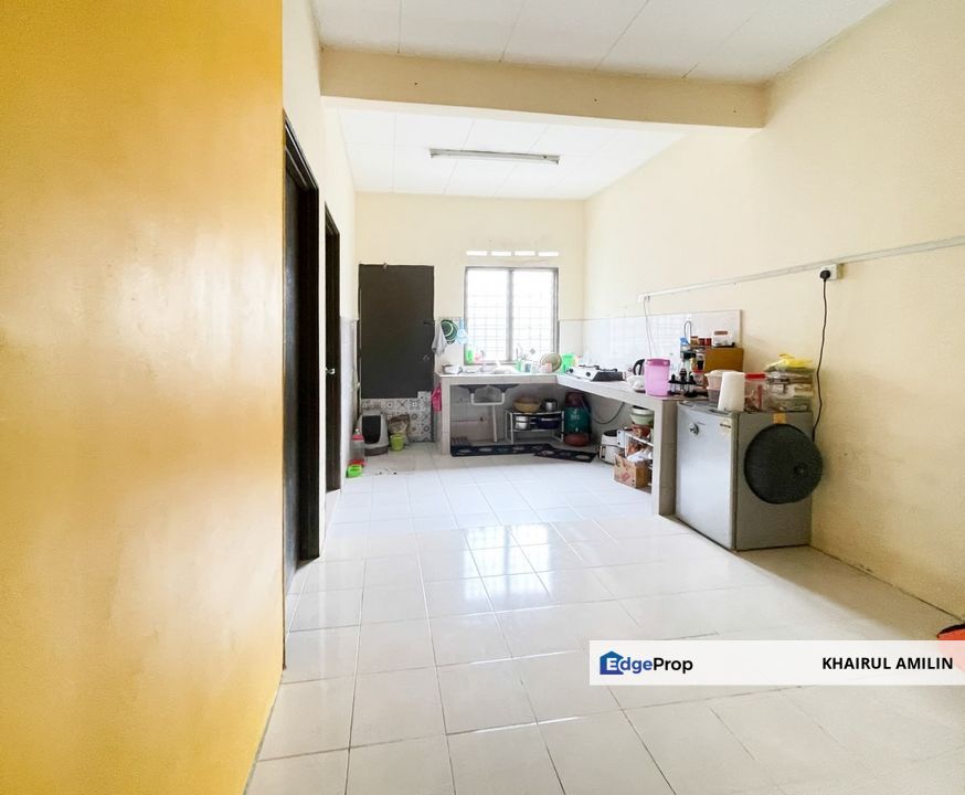 1 Storey Terrace Taman Langat Utama 3, Banting Selangor, Selangor, Banting