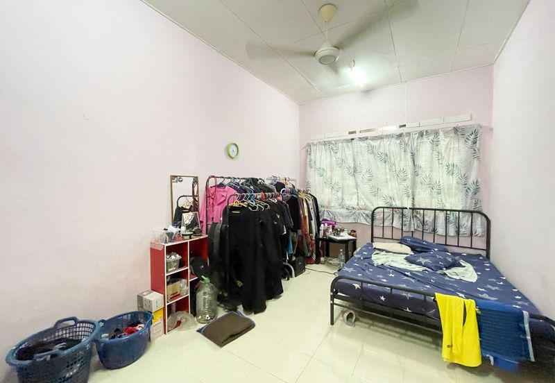 Taman Langat Utama 3 @ Jalan Halia 6