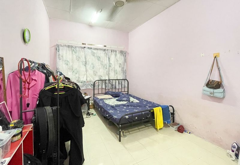 Taman Langat Utama 3 @ Jalan Halia 6