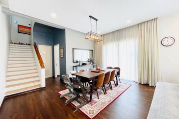 ALAMANDA TWIN VILLAS