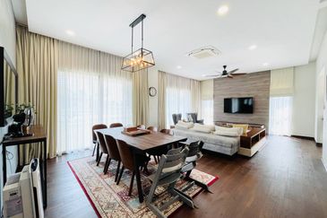 ALAMANDA TWIN VILLAS