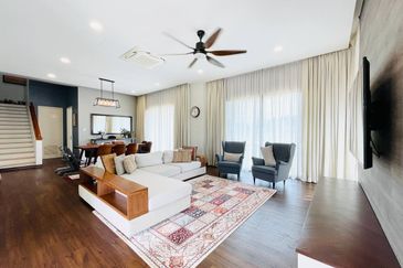 ALAMANDA TWIN VILLAS