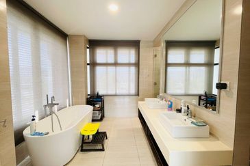 ALAMANDA TWIN VILLAS