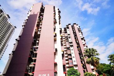 Kondo Rakyat (Desa Pantai Flat)