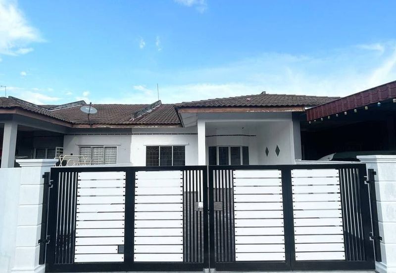 Taman College Heights (Sikamat)