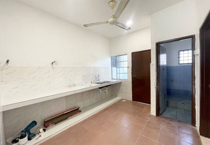 Taman College Heights (Sikamat)