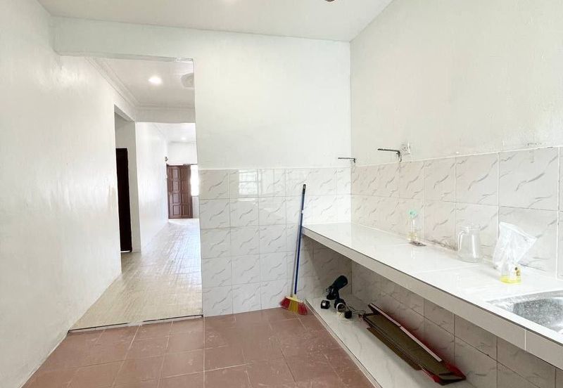 Taman College Heights (Sikamat)