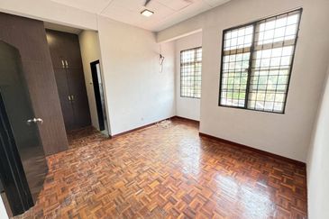 FACING OPEN FLEXI DEPO FULL LOAN❗️2 Storey Terrace Anjung Ixora, Taman Ixora Sepang