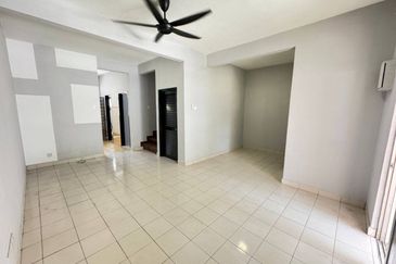 FACING OPEN FLEXI DEPO FULL LOAN❗️2 Storey Terrace Anjung Ixora, Taman Ixora Sepang