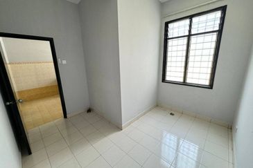 FACING OPEN FLEXI DEPO FULL LOAN❗️2 Storey Terrace Anjung Ixora, Taman Ixora Sepang