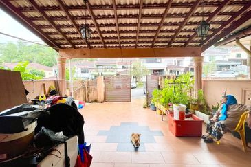 Taman Saujana Puchong