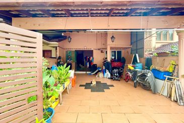 Taman Saujana Puchong