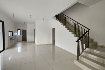 Setia Warisan Tropika (Belladonna)