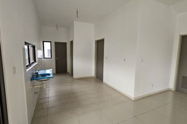 Setia Warisan Tropika (Belladonna)