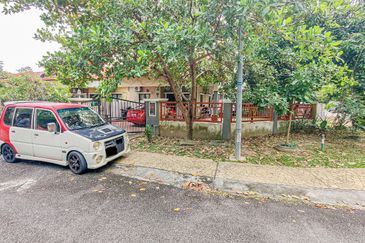 Taman Subang Permata