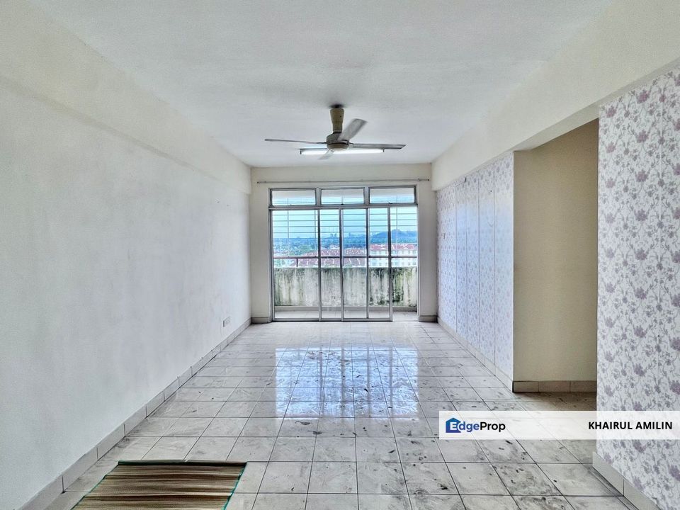 Murah Low Density! Putra Intan Condominium, Dengkil, Selangor, Dengkil