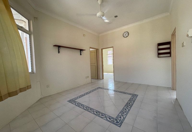 Jalan Warisan Mulia, Kota Warisan