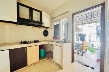 Taman Saujana Puchong