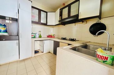 Taman Saujana Puchong