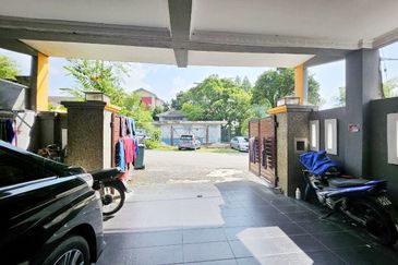 Taman Saujana Puchong