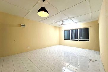 RENOVATED STRATA READY 🔥 Saujana Apartment Damansara Damai