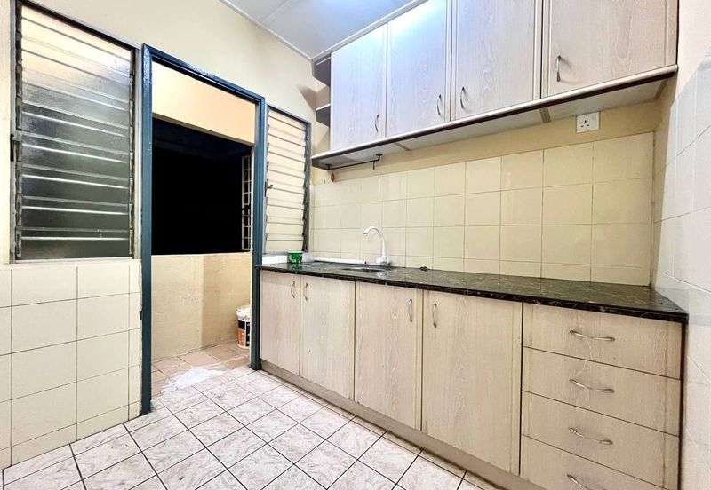 RENOVATED STRATA READY 🔥 Saujana Apartment Damansara Damai