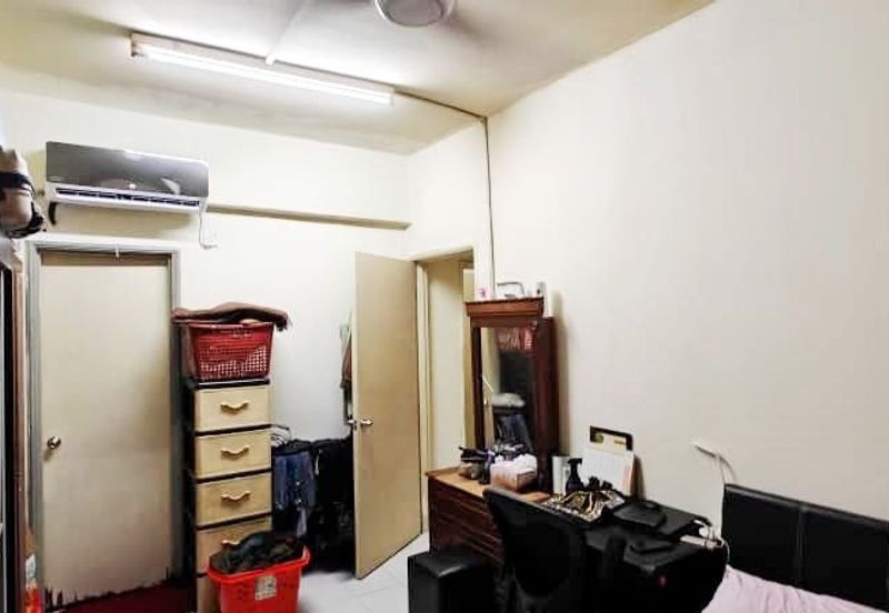 Vista Millennium Condominiums