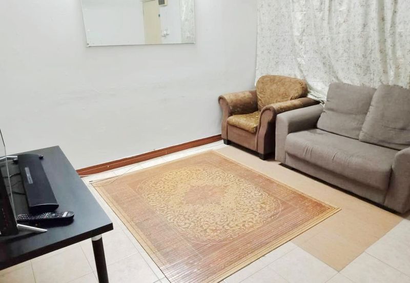 Kondo Rakyat (Desa Pantai Flat)