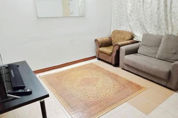 Kondo Rakyat (Desa Pantai Flat)