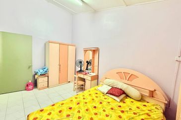 FACING SHOP 🔥1 Storey Terrace Taman Jaya Bandar Tun Razak KL