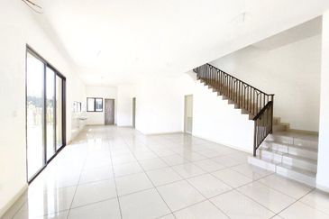 Setia Warisan Tropika