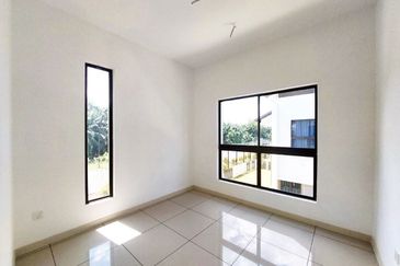 Setia Warisan Tropika