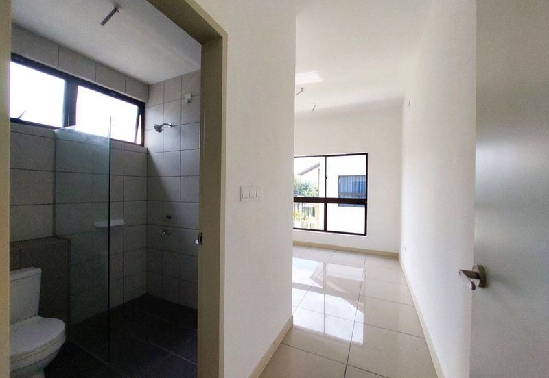 Setia Warisan Tropika