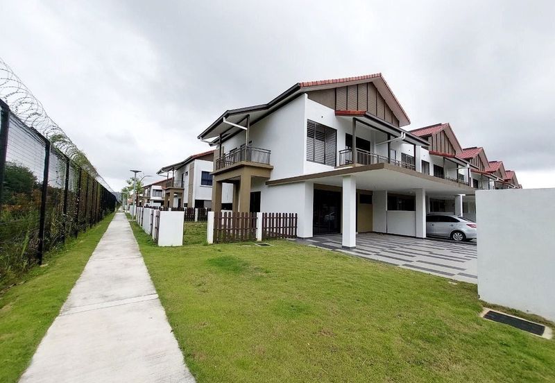 Setia Warisan Tropika