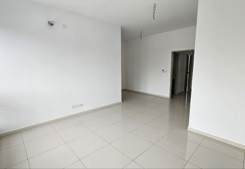 Setia Warisan Tropika (Belladonna)