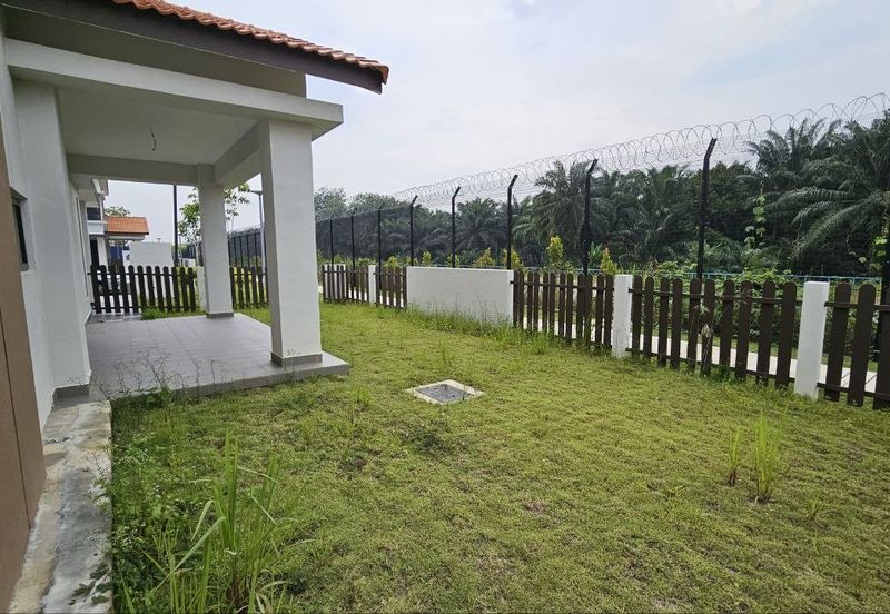 Setia Warisan Tropika (Belladonna)