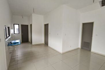 Setia Warisan Tropika (Belladonna)