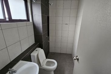 Setia Warisan Tropika (Belladonna)