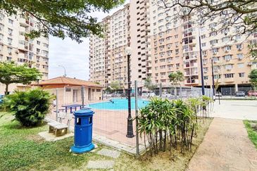 Pangsapuri Damai, Subang Bestari