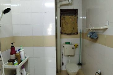 Pangsapuri Damai, Subang Bestari