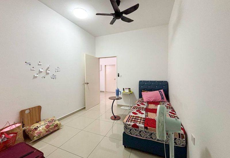 TIARA SENDAYAN (PRESINT 8)