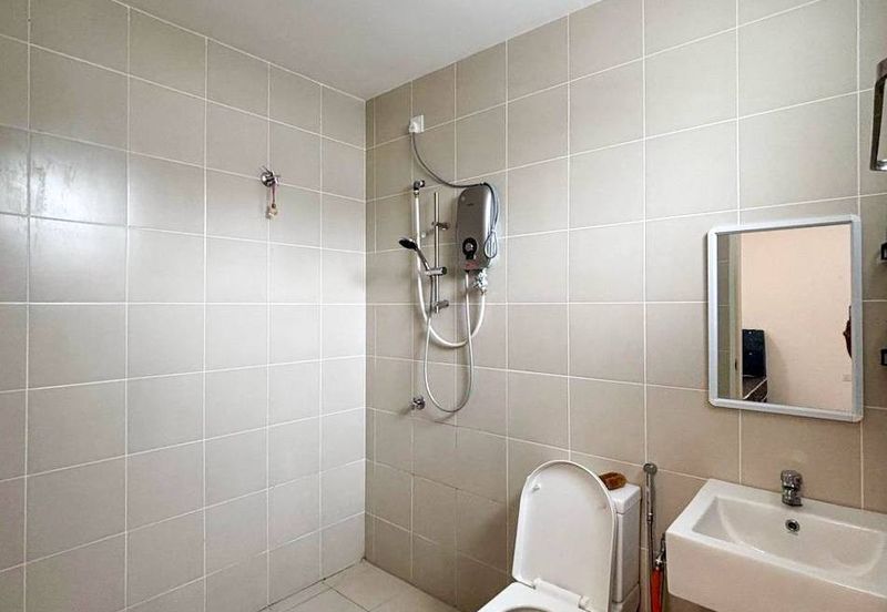 TIARA SENDAYAN (PRESINT 8)